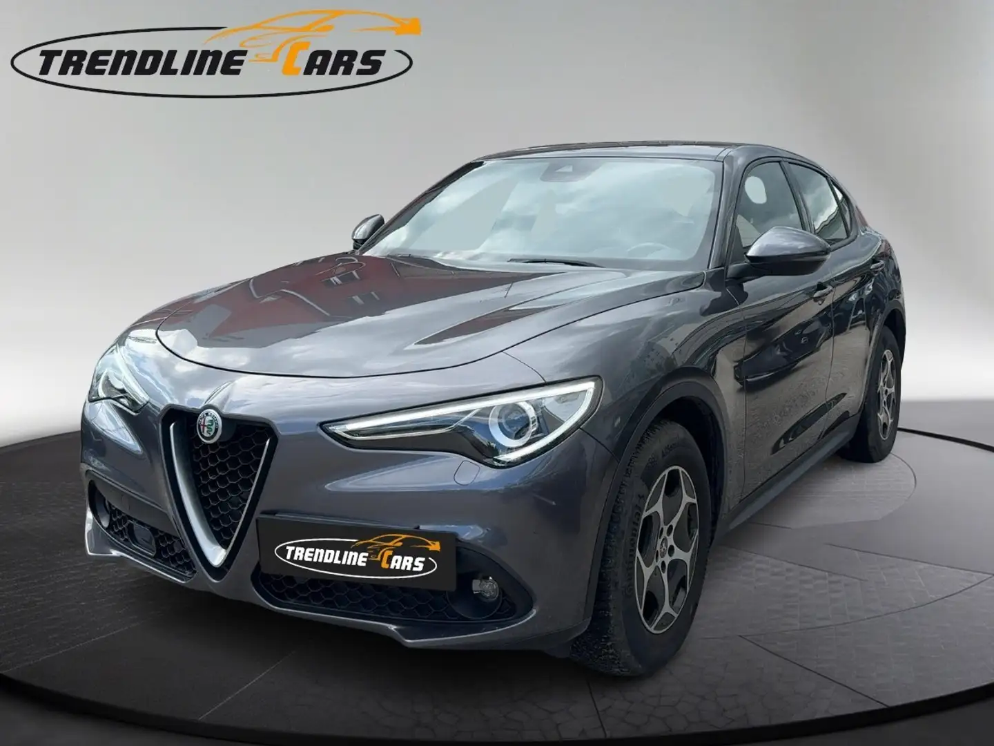 Alfa Romeo Stelvio 2,2 JTDM Business Q4 Grau - 1