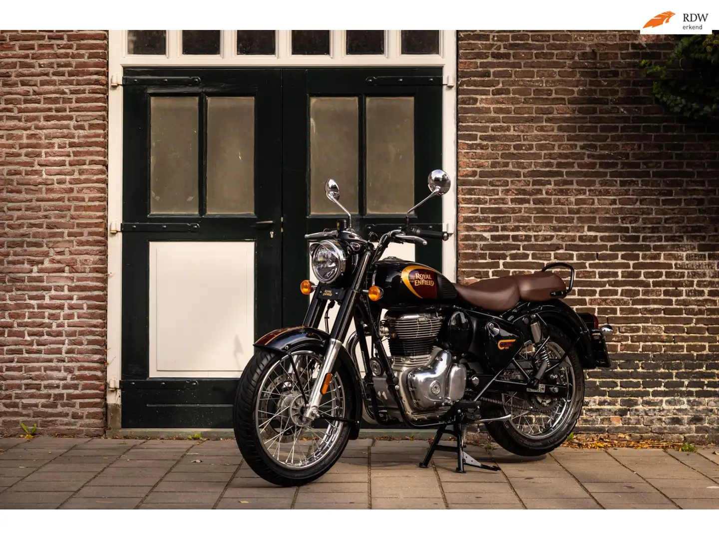 Royal Enfield Classic 350 Tour Halcyon Black Gold | 2024 | Orig NL | Lage KM Or - 1