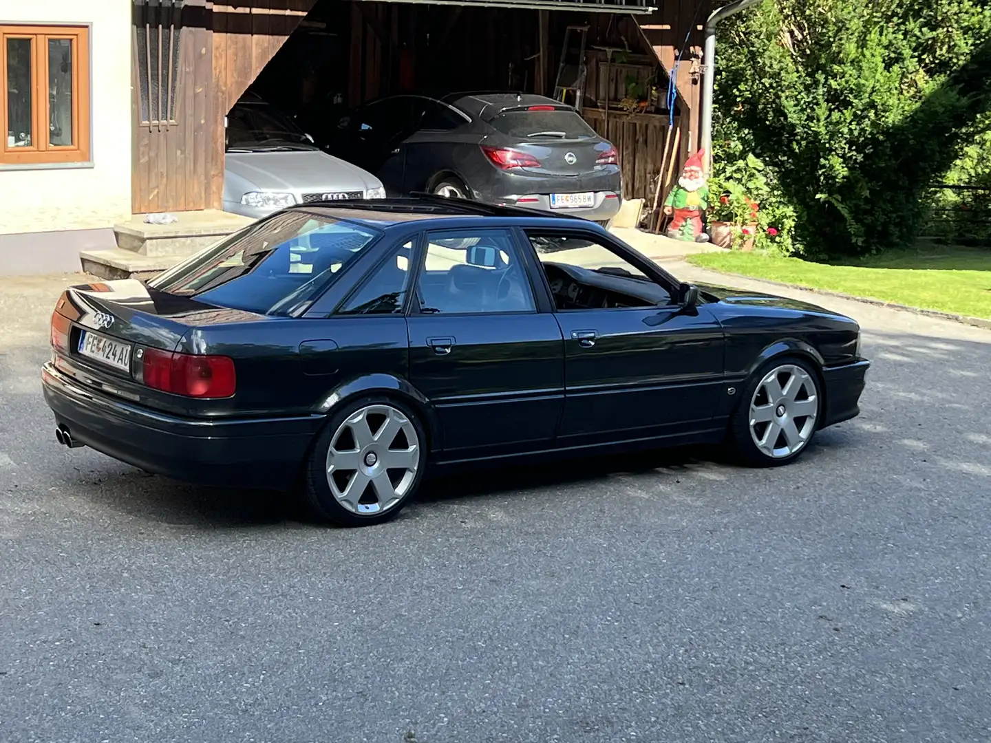 Audi S2 80 quattro 2,2 S2 1von300 Limousine Czarny - 2