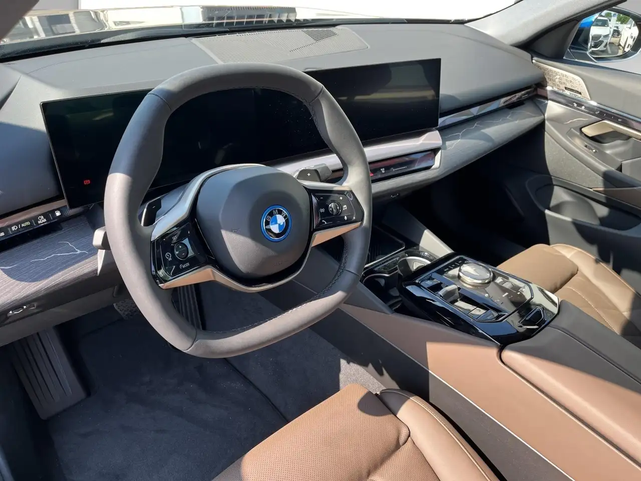 BMW 550 e xDrive Limousine DAB LED Parkassistent 4