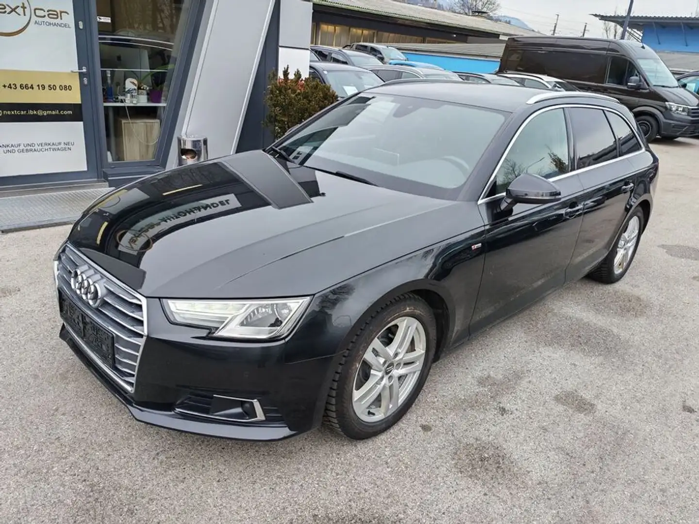 Audi A4 quattro sport S-LINE Noir - 1