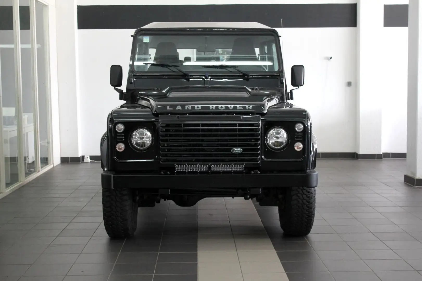 Land Rover Defender 110 TD4 Crew Cap, Pick Up, LED, Leder Noir - 2