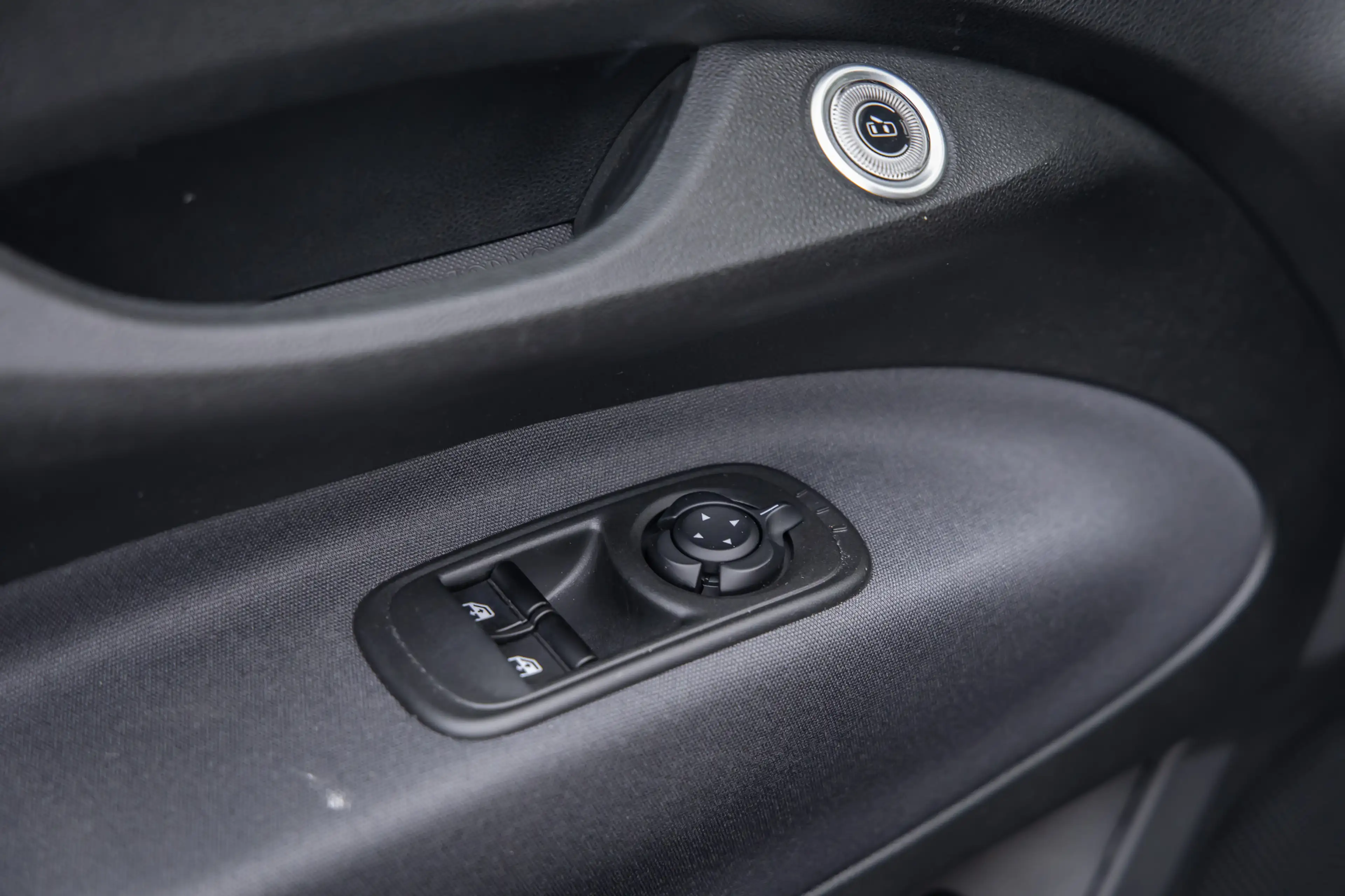 Fiat 500e Icon 42kWh NLAuto Stoelverwarming | Camera | Carpl — photo 7