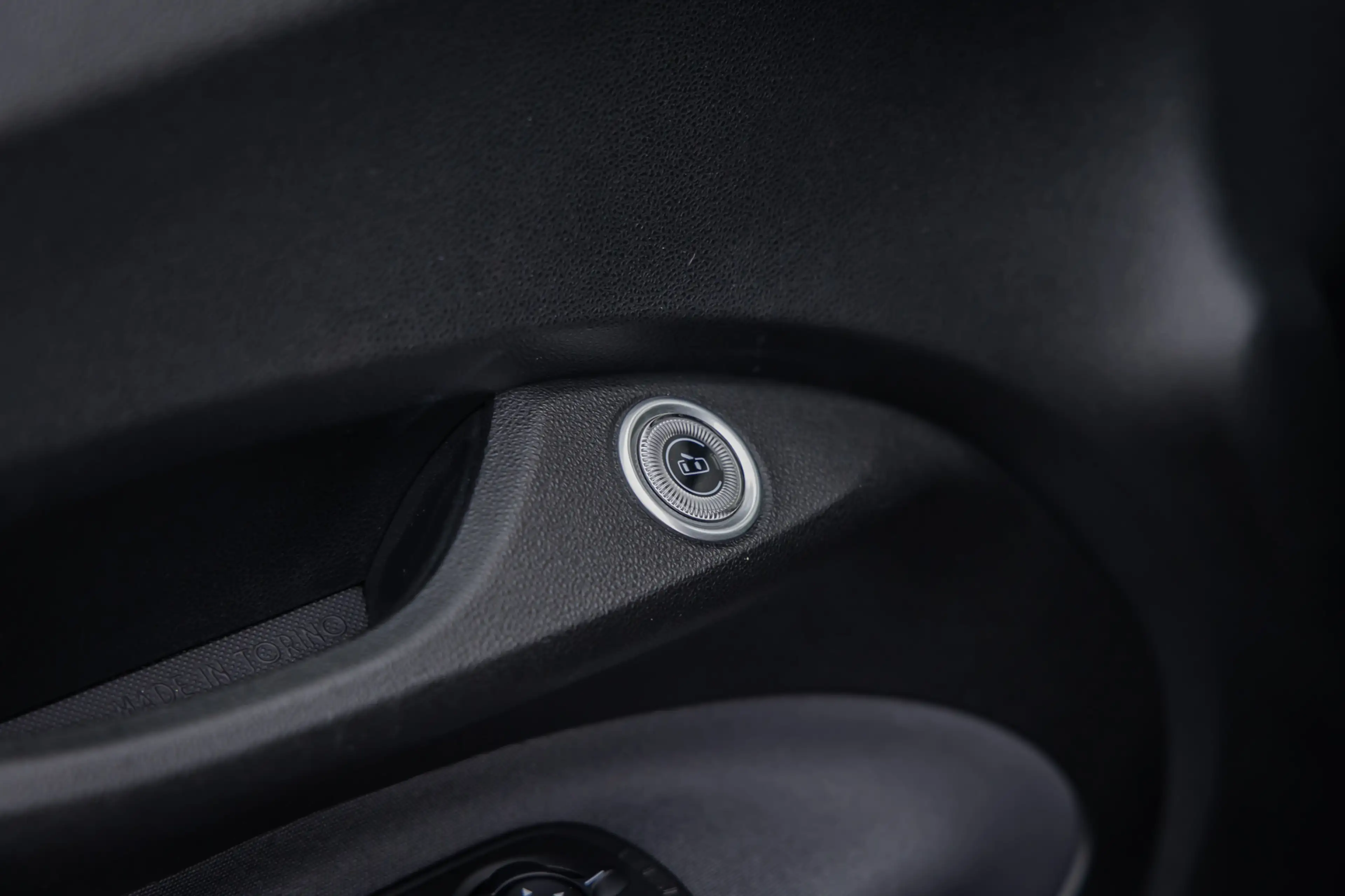 Fiat 500e Icon 42kWh NLAuto Stoelverwarming | Camera | Carpl — photo 9