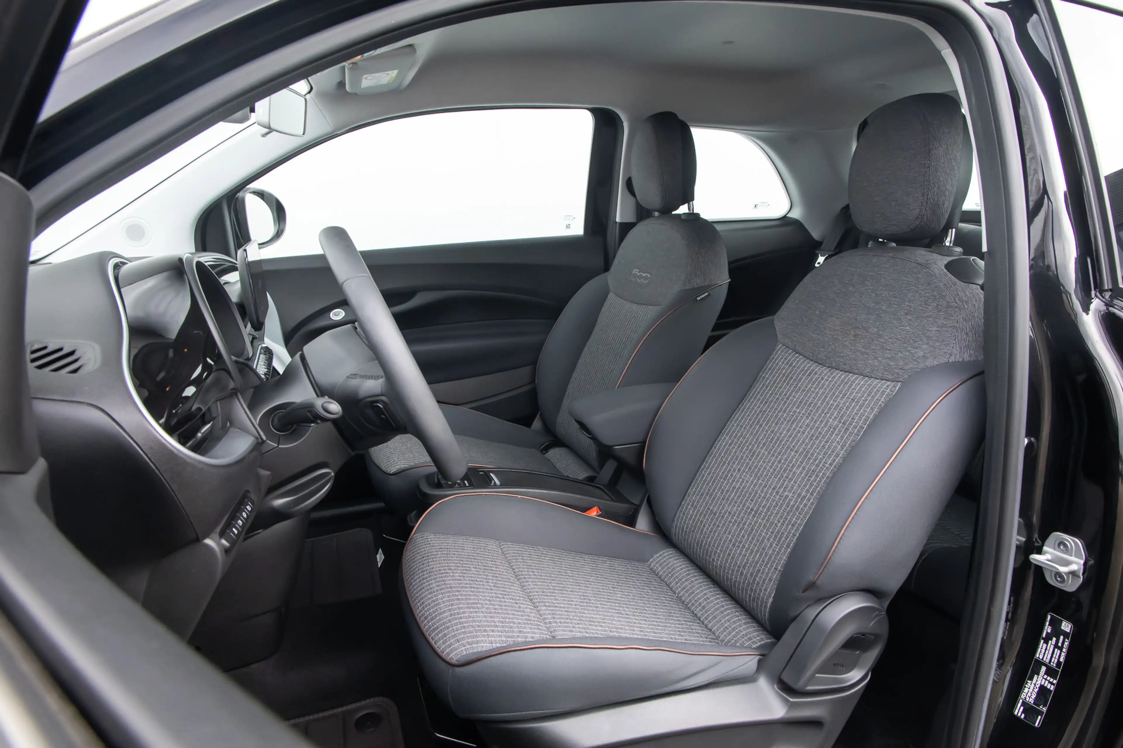 Fiat 500e Icon 42kWh NLAuto Stoelverwarming | Camera | Carpl — photo 6