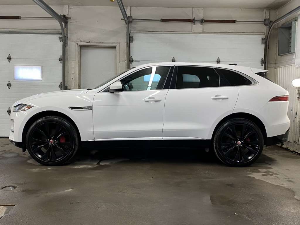 2022 Jaguar F-Pace