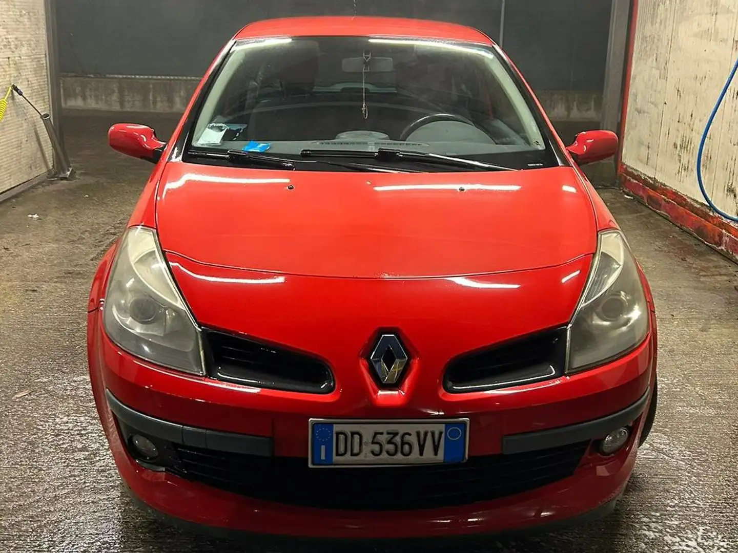 Renault Clio Rosso - 1