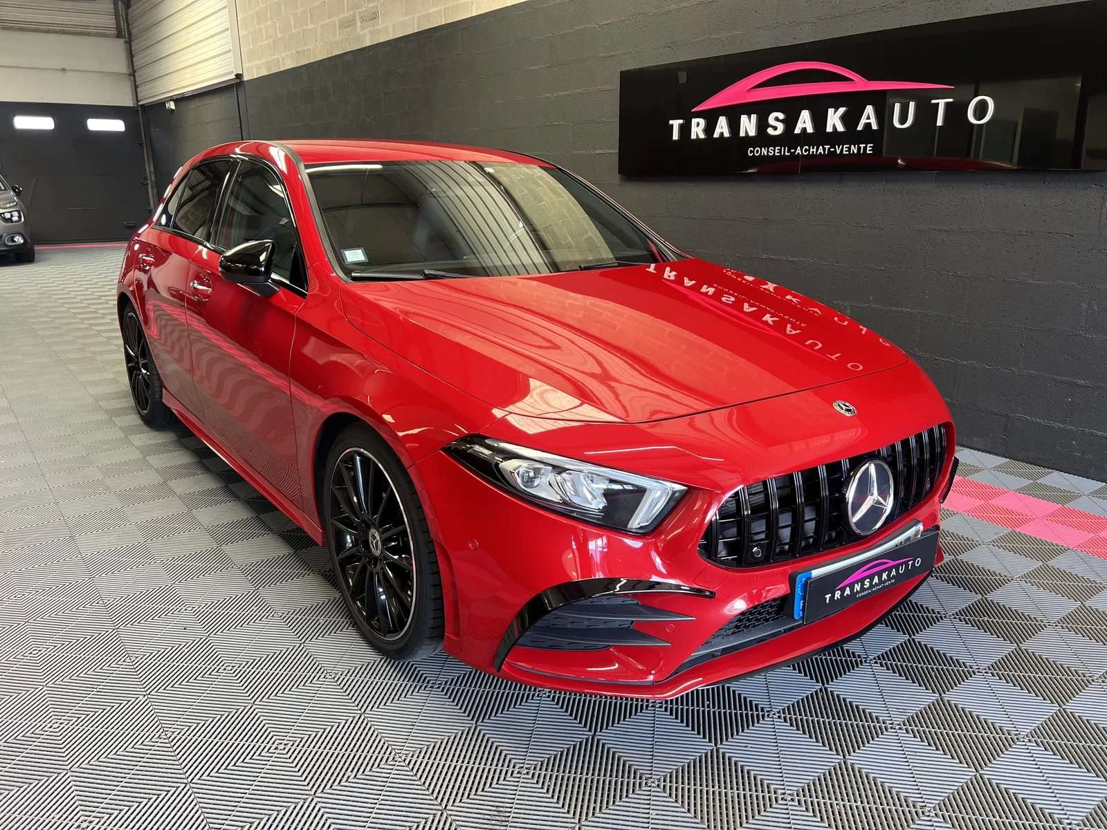 Mercedes-Benz A 180