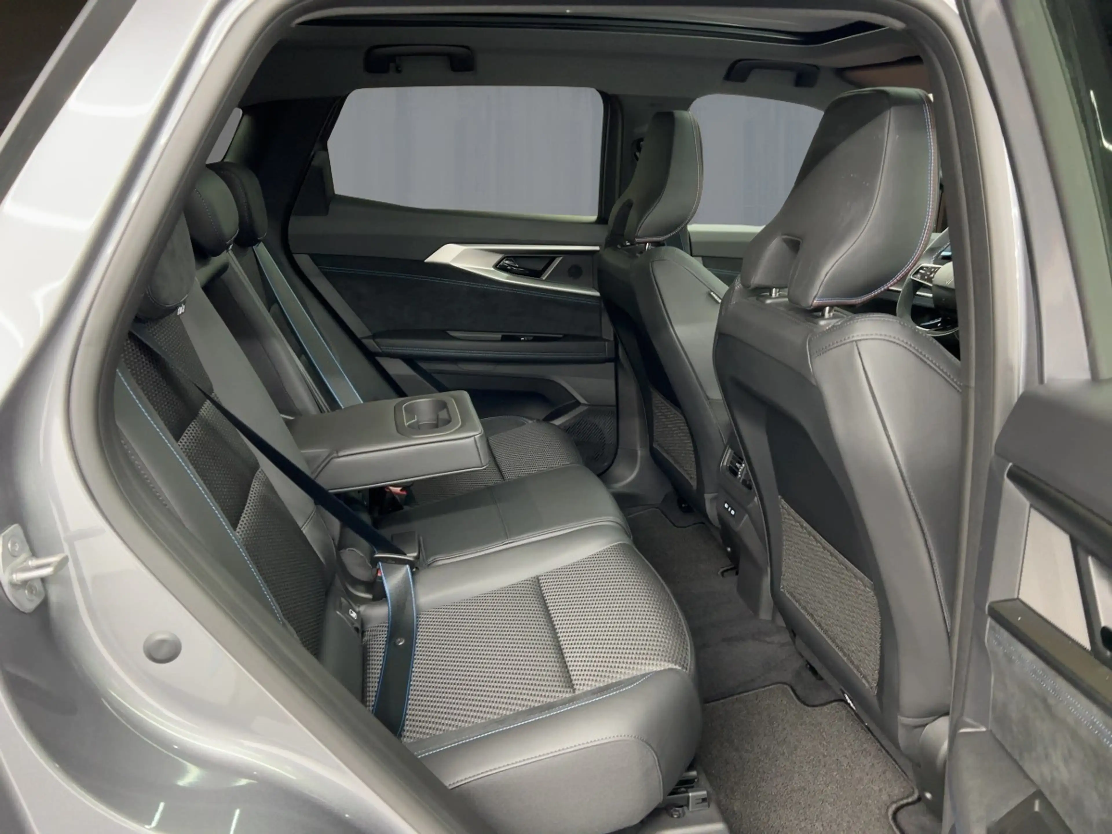 Renault Austral Esprit Alpine Full Hybrid E-Tech 200 PDC — photo 9
