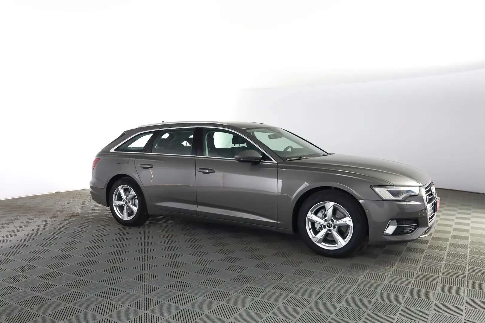 Audi A6 A6 Avant 40 2.0 TDI S tronic Business Sport Grigio - 2