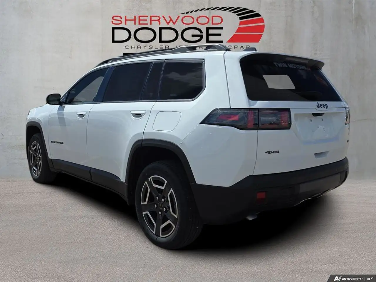 Jeep Cherokee снимка Jeep Cherokee