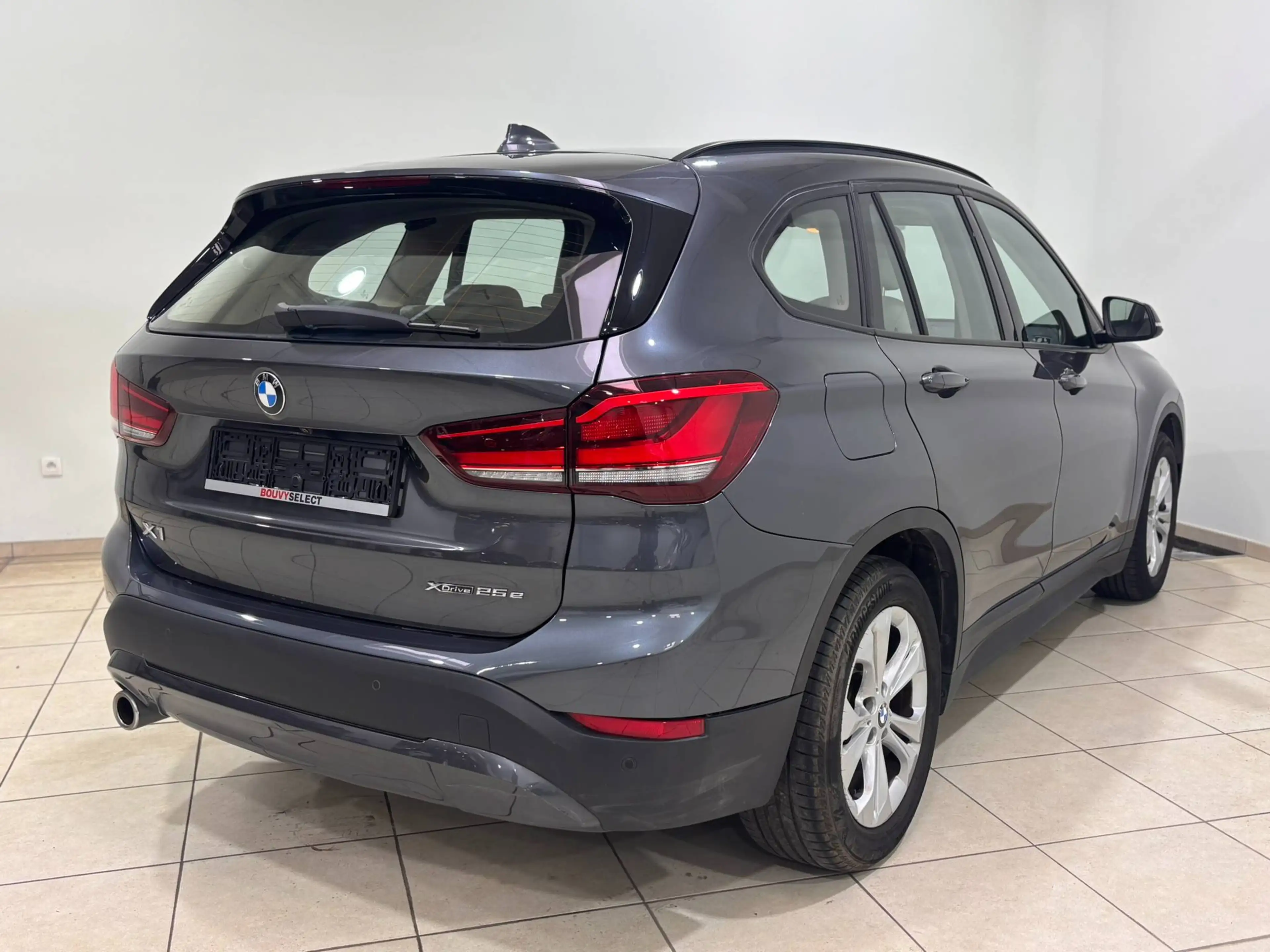 BMW X1 1.5iA xDrive25e PHEV *NAVI*CAMERA*CLIM*CAPTEURS* — photo 5