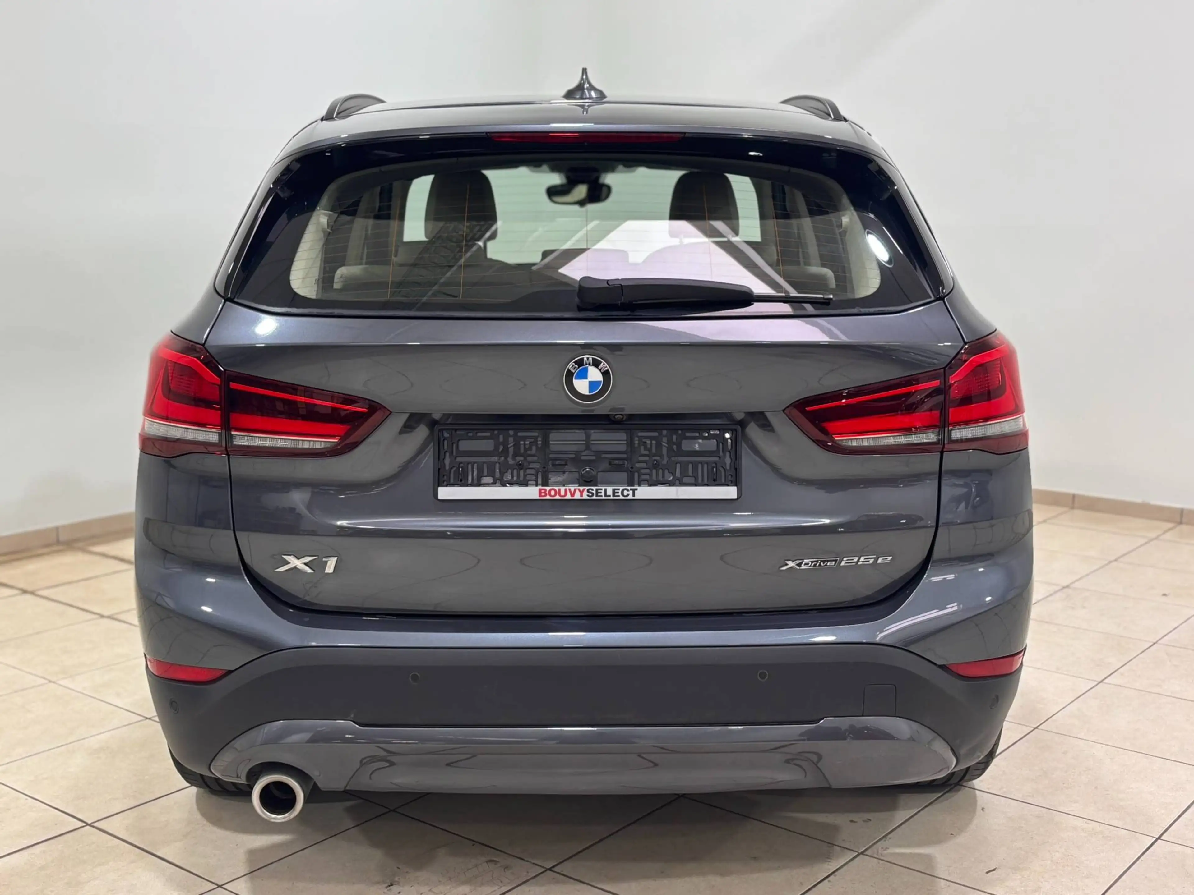 BMW X1 1.5iA xDrive25e PHEV *NAVI*CAMERA*CLIM*CAPTEURS* — photo 6