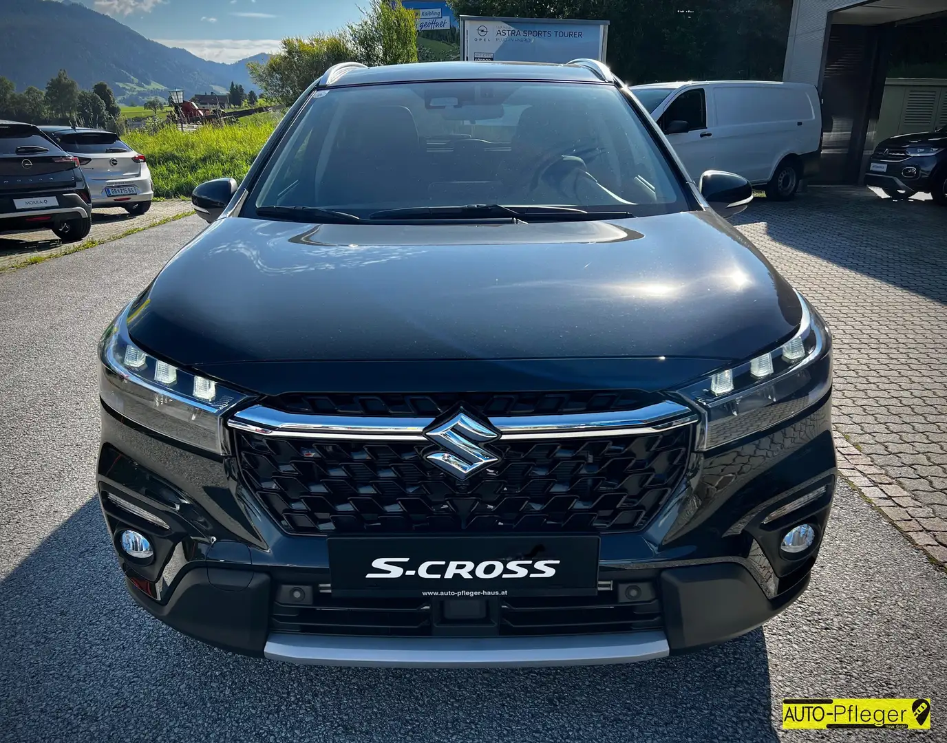 Suzuki S-Cross 1,4 HYBRID ALLGRIP flash Schwarz - 2