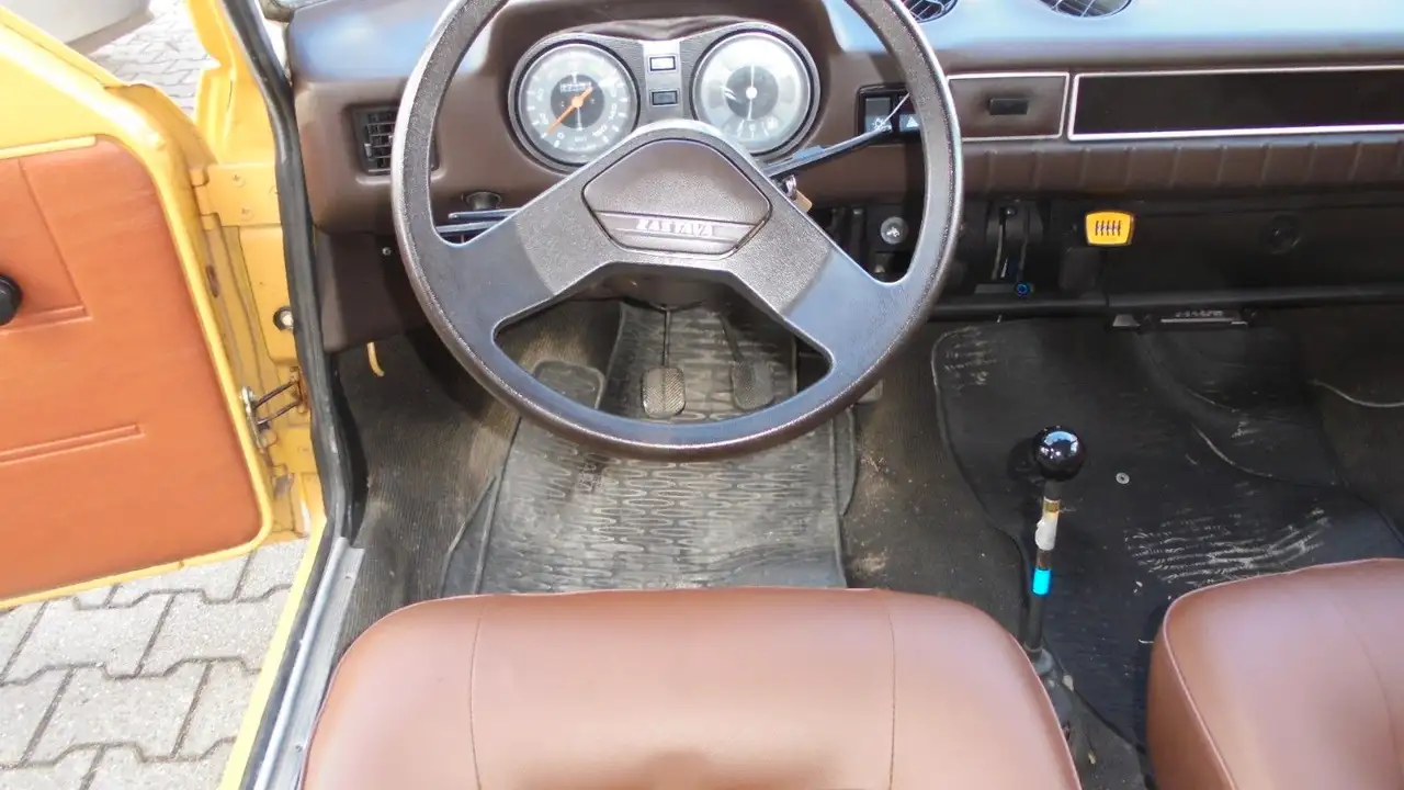 Zastava GT 55 4-Gang, Audioanlage,2-Außenspiegel, foto 7