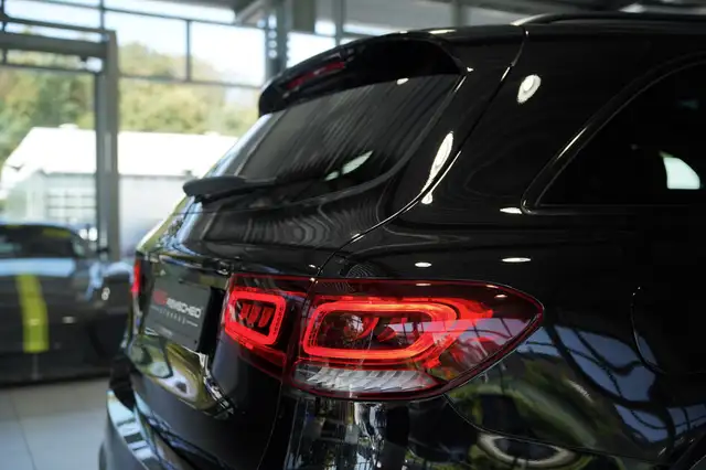 Mercedes-Benz GLC view 13