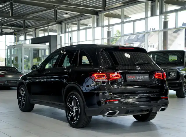 Mercedes-Benz GLC view 10