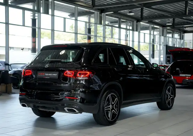 Mercedes-Benz GLC view 8