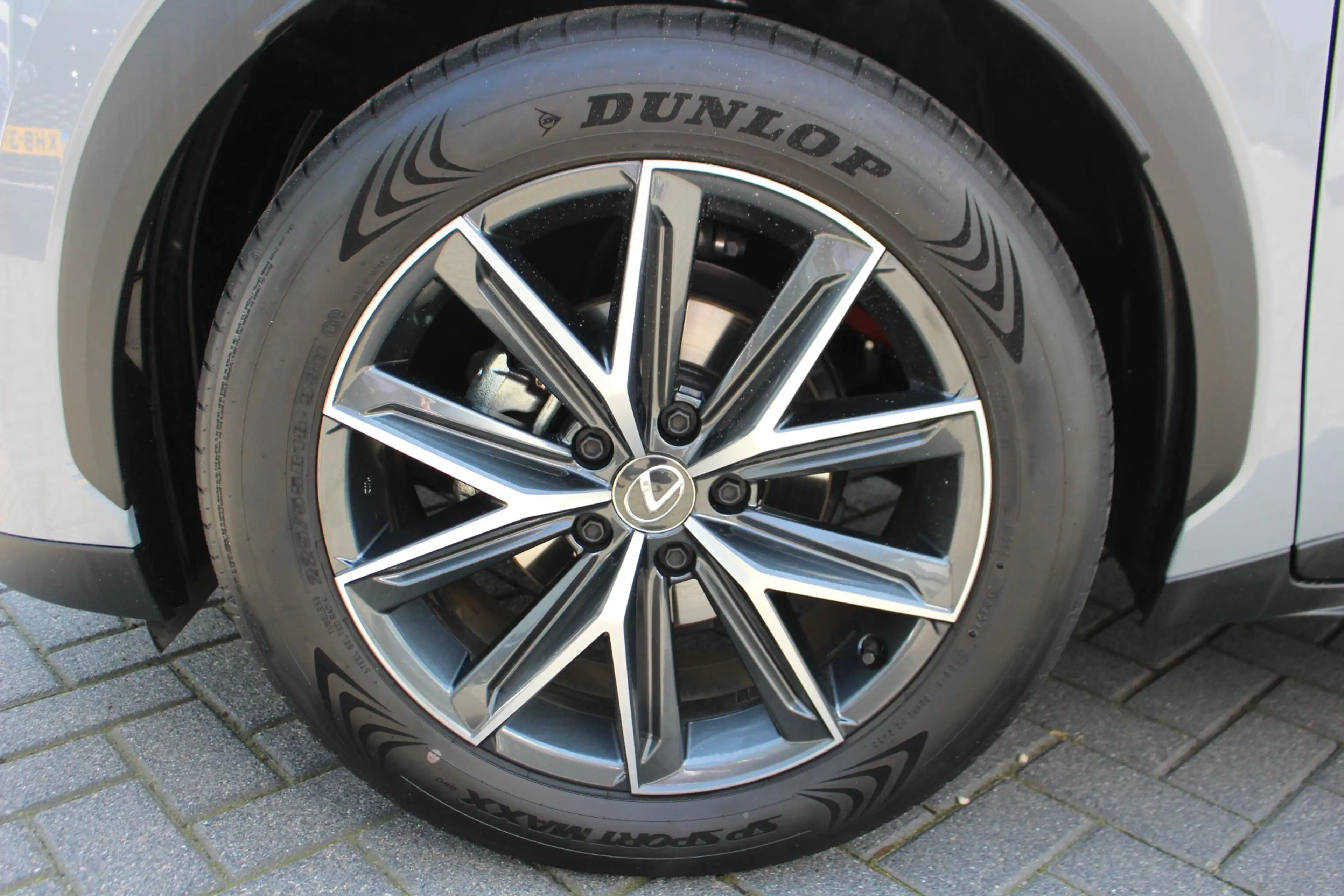 Lexus LBX Emotion 2WD NL-AUTO STOELVERW STUURVERW CAMERA PAR — photo 10