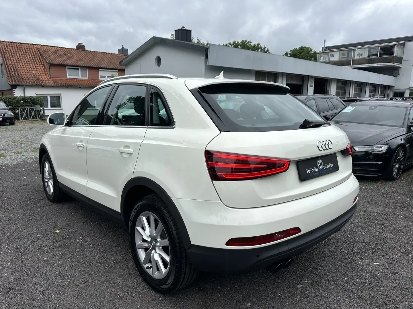 Audi Q3 2.0 TDI Quattro*Automatik*Navi*Shz*LED Weiß - 2