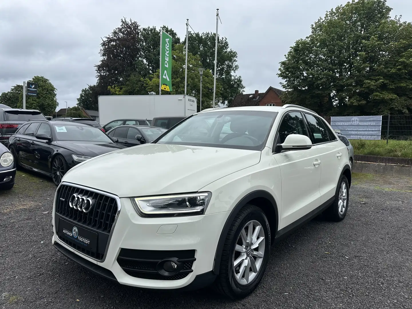 Audi Q3 2.0 TDI Quattro*Automatik*Navi*Shz*LED Weiß - 1
