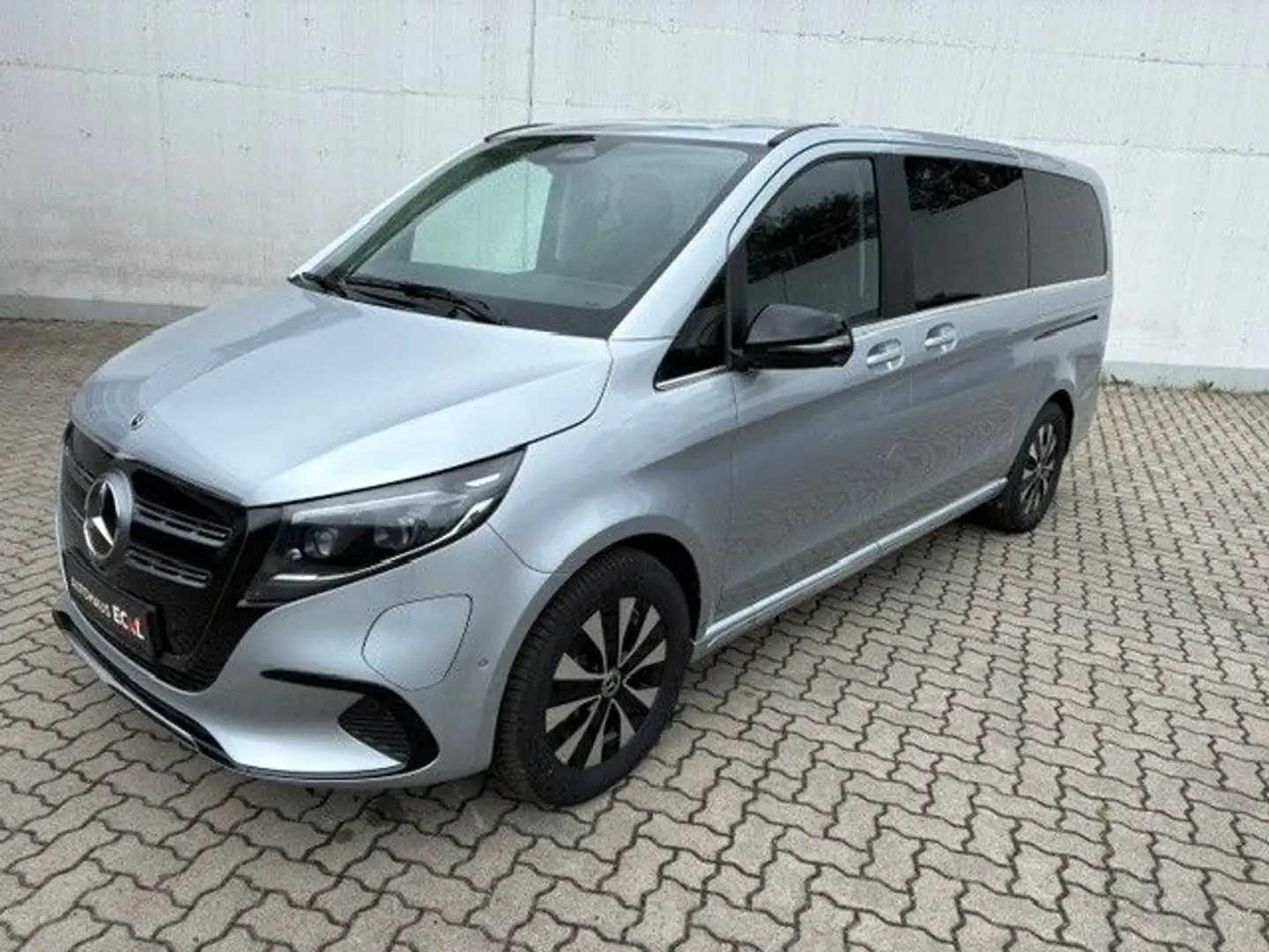Mercedes-Benz EQV 300 AVANTGARDE Lang SpurW Silber - 2
