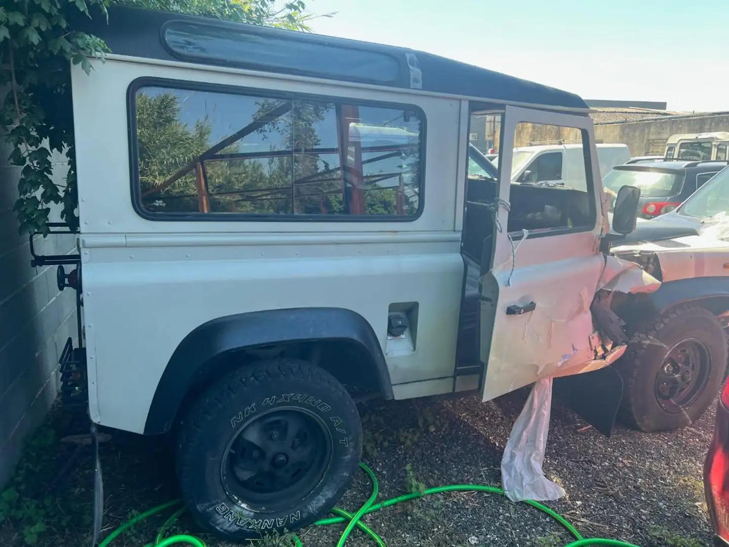 Land Rover Defender 90 turbodiesel Hard-top Alb - 2