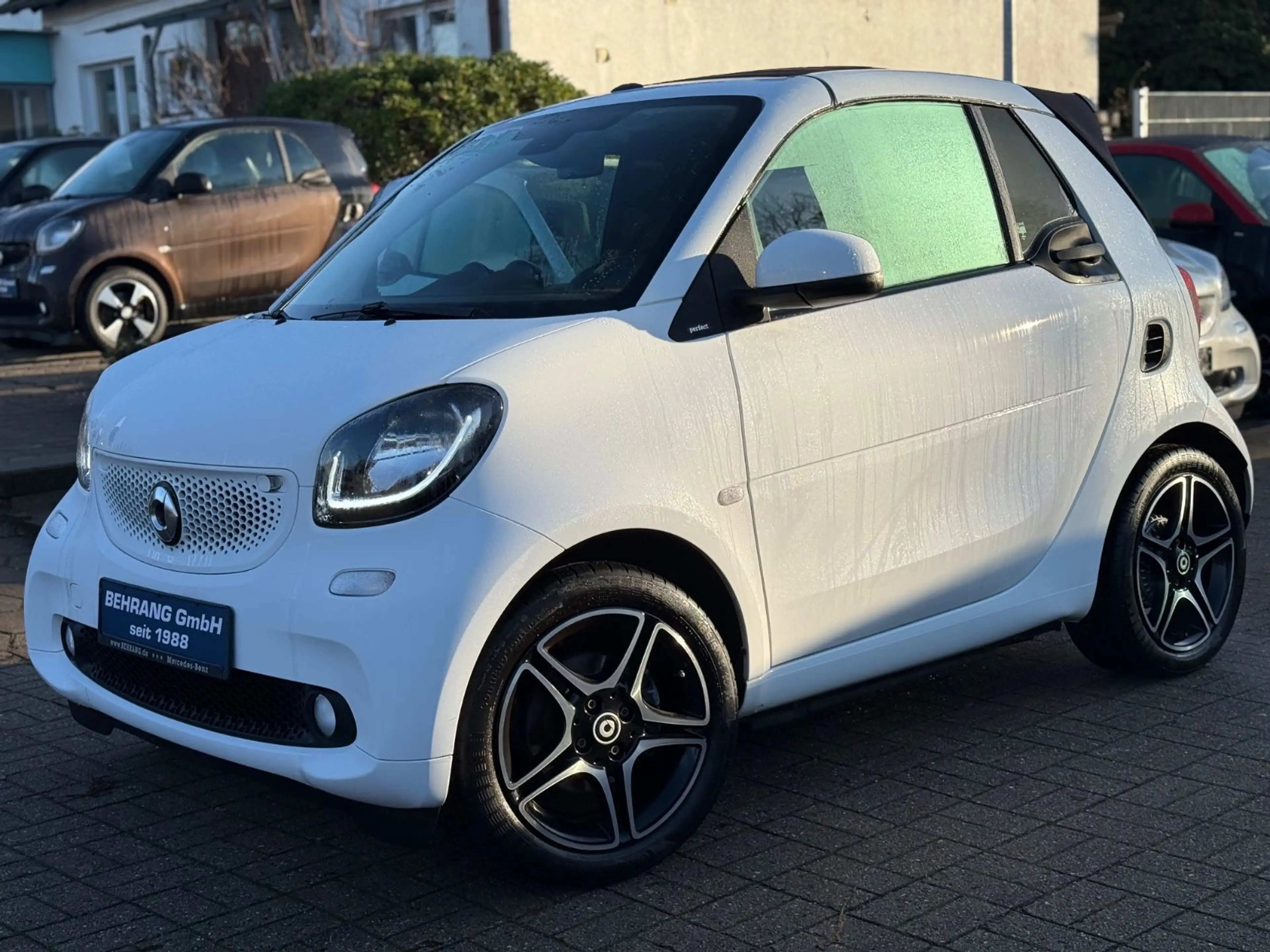smart forTwo *CABRIO*PERFECT*JBL*KAMERA*NAVI*90PS