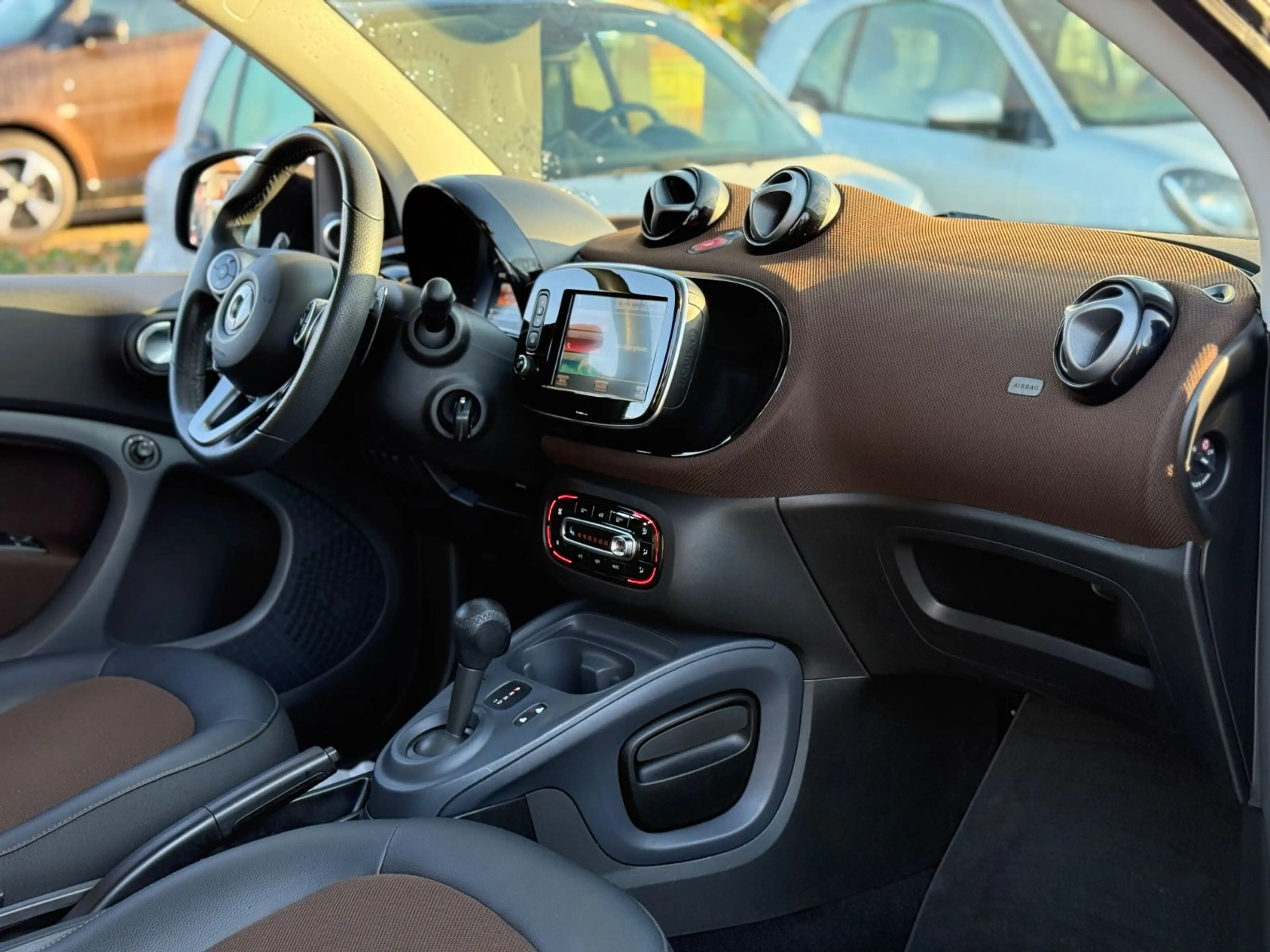 smart forTwo *CABRIO*PERFECT*JBL*KAMERA*NAVI*90PS — photo 11