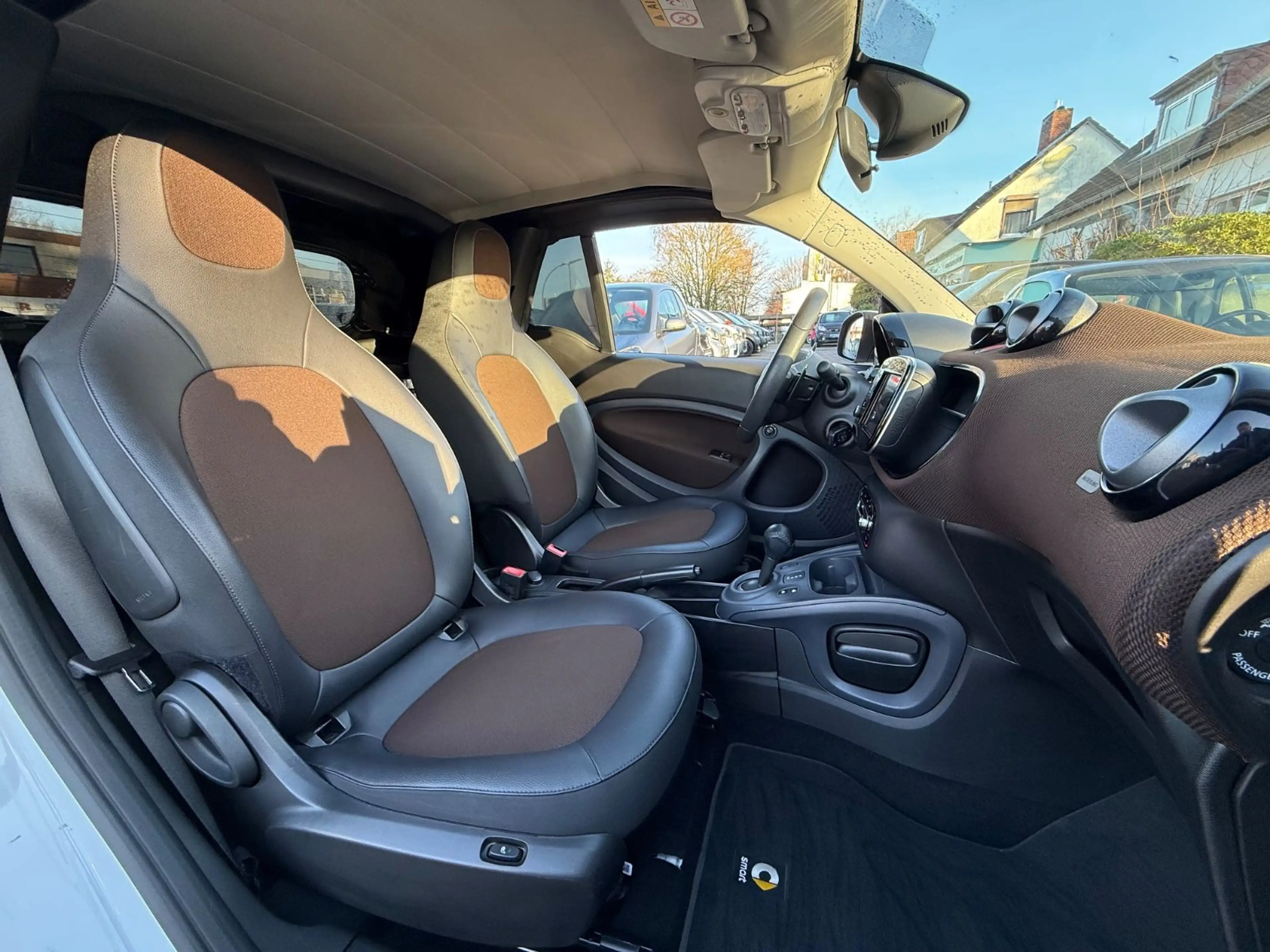 smart forTwo *CABRIO*PERFECT*JBL*KAMERA*NAVI*90PS — photo 14