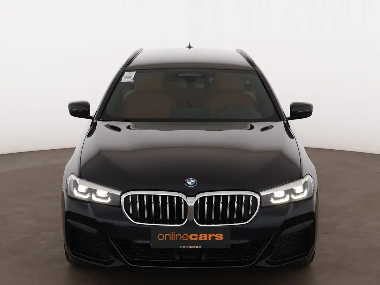BMW 520 d Touring M-Sport Aut LED RADAR LEDER NAVI PDC Schwarz - 2
