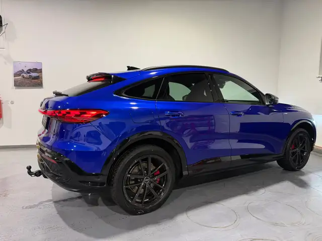 Audi Q5 2.0 TDI quattro 150 kW edition one "Luftfahrw." Ansicht 4