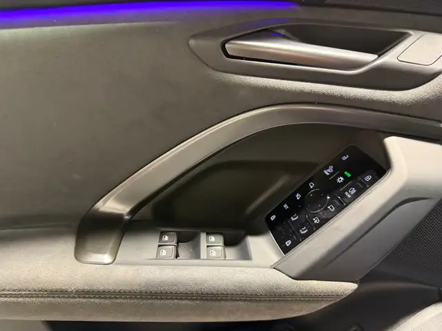 Audi Q5 2.0 TDI quattro 150 kW edition one "Luftfahrw." Ansicht 21