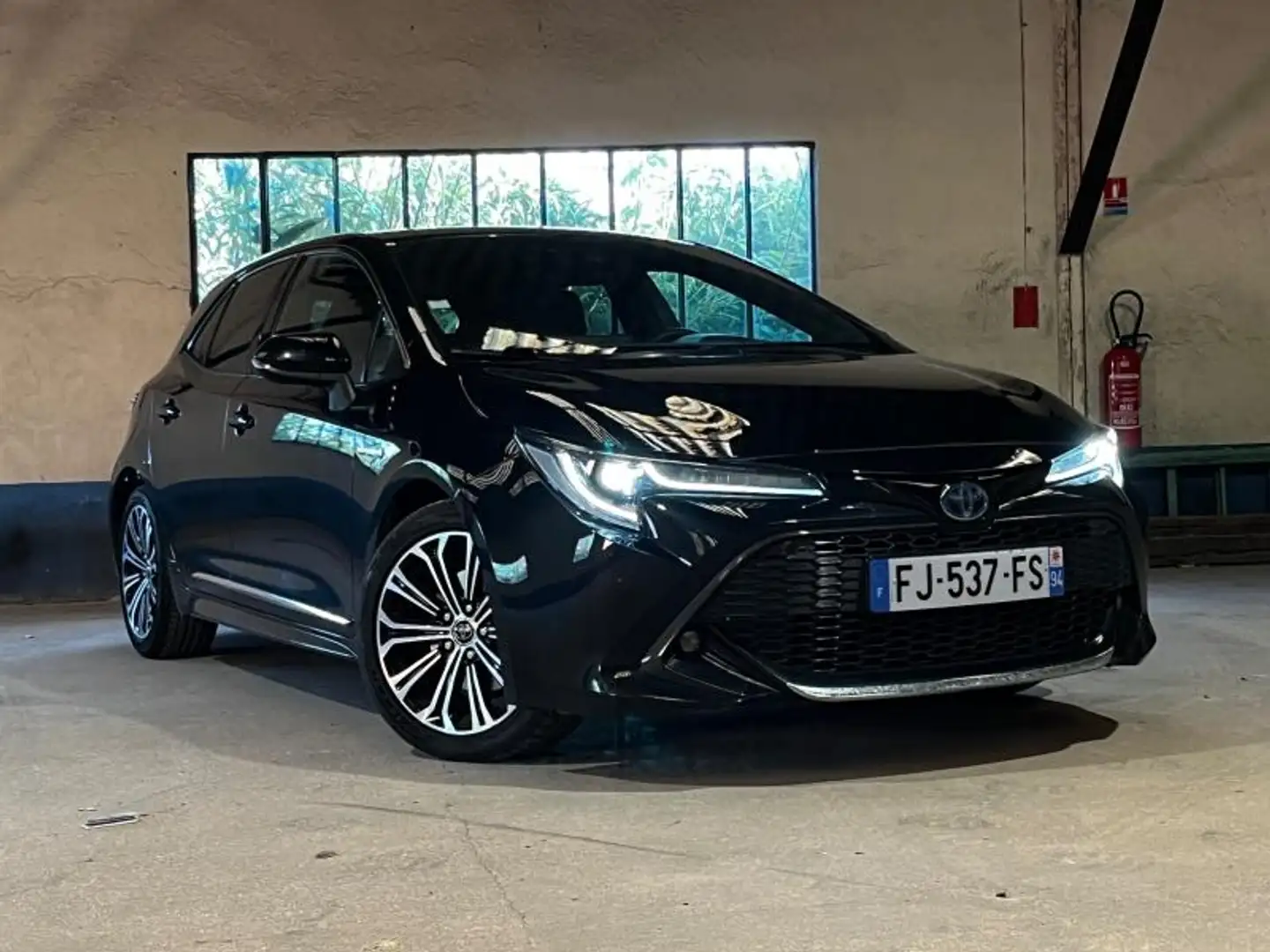 Toyota Corolla 184h Design MY19 Noir - 1