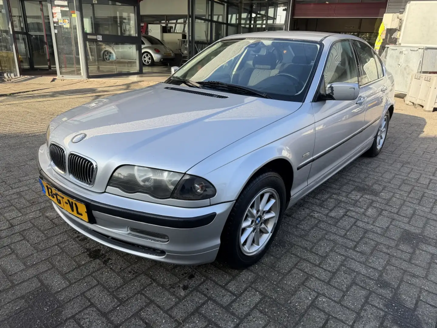 BMW 316 3-serie 316i Executive Grigio - 2