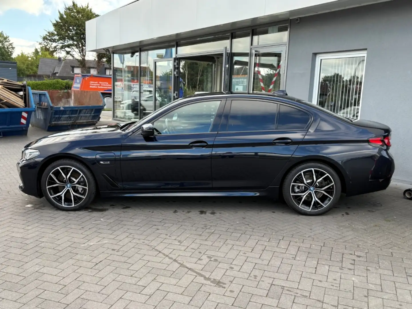 BMW 530 e Limo M Sport Laser Driv-Assis-Pro Schwarz - 2