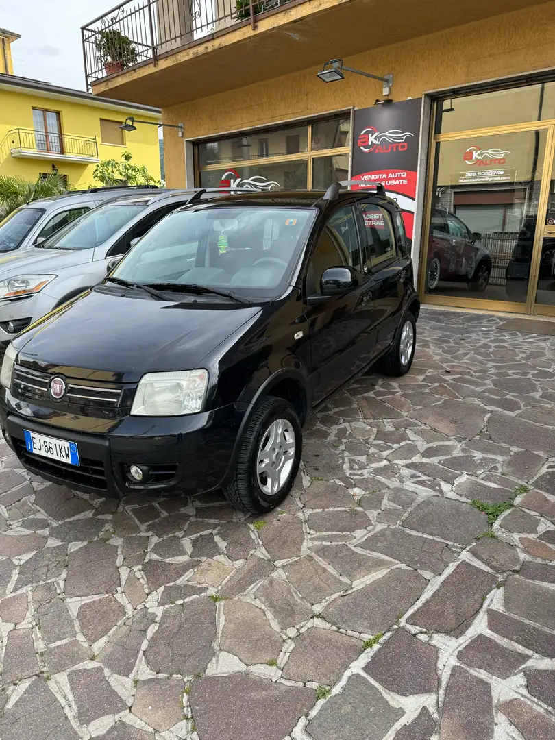 Fiat Panda 1.3 mjt 16v Climbing 4x4 75cv Noir - 1