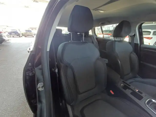 Renault Megane view 10