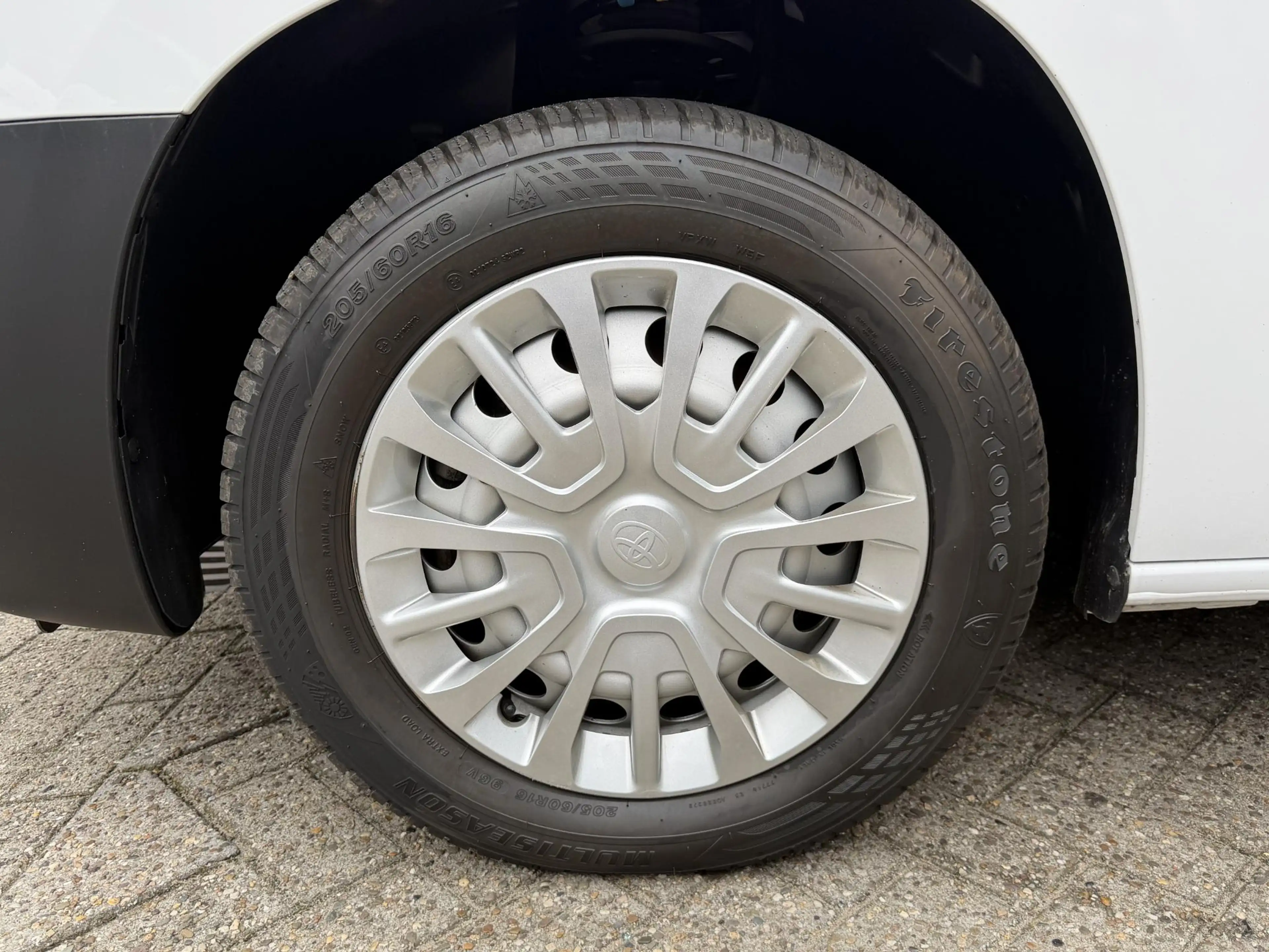 Toyota Proace City 1.5 D-4D COOL L2 3-PERS AIRCO CRUISE BETIMMERD P-S — photo 20