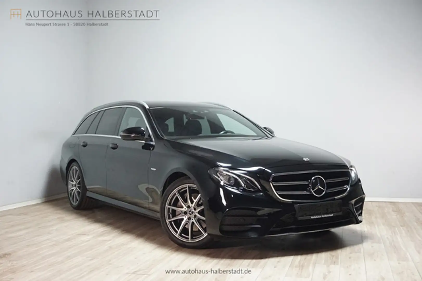 Mercedes-Benz E 220 d T-Modell AMG/Wides/Distr/Comand/AHK Schwarz - 1