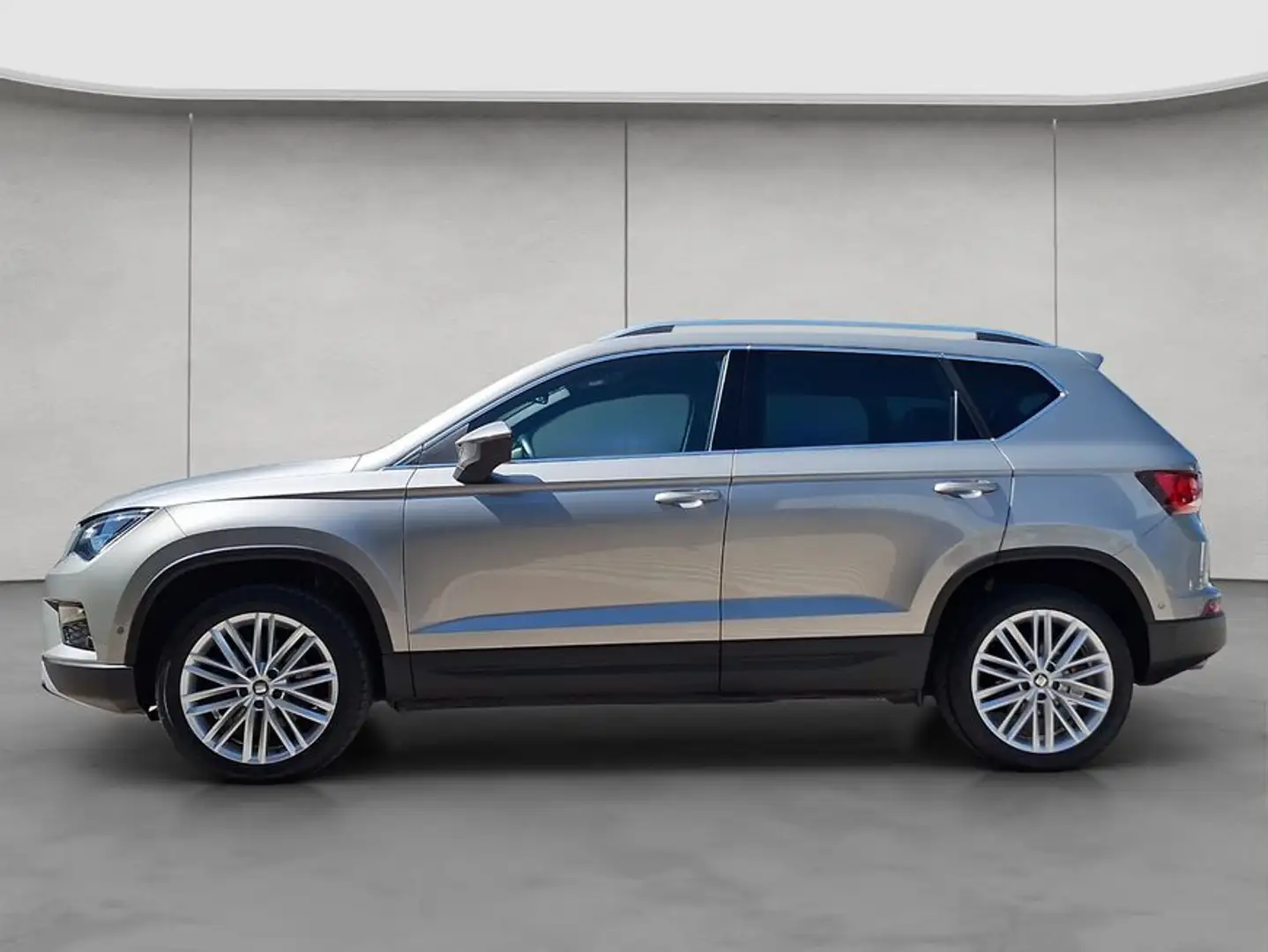 SEAT Ateca 1.4 ECO TSI DSG XCELLENCE ACC EHK RFK LED Beige - 2