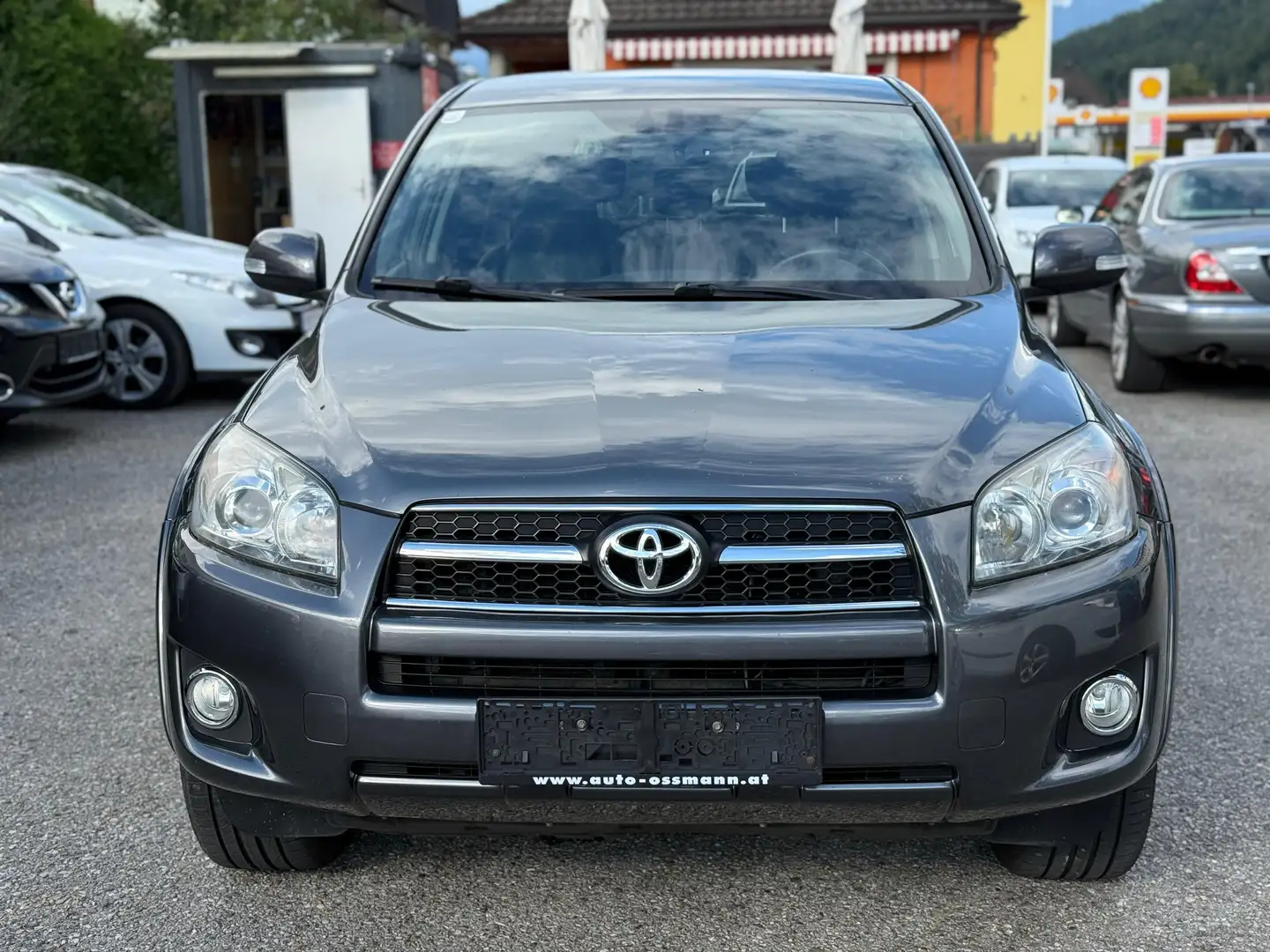 Toyota RAV 4 2.2D 4X4 Automatik TÜV NEU Anhängerk. Grau - 2