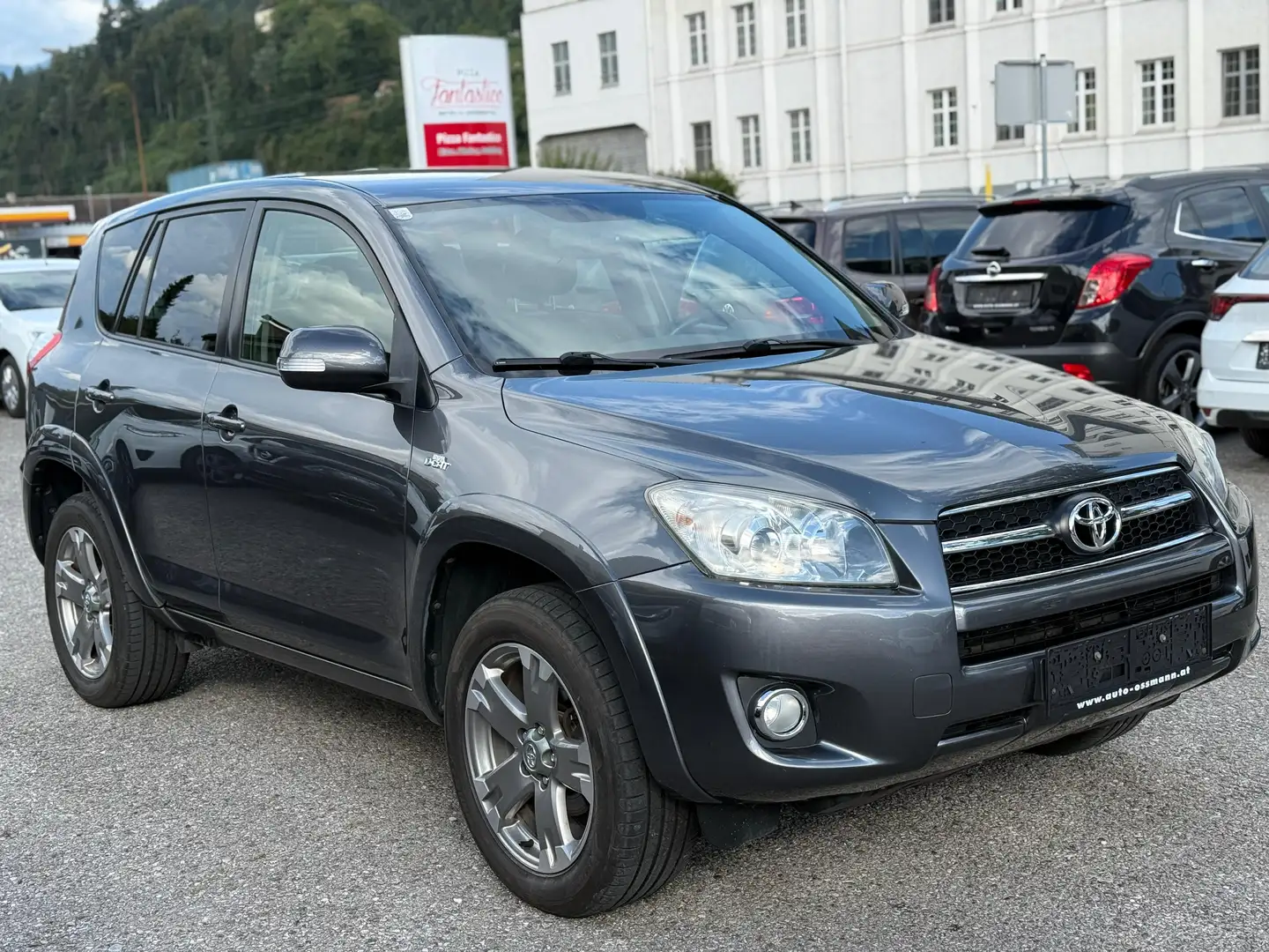 Toyota RAV 4 2.2D 4X4 Automatik TÜV NEU Anhängerk. Grau - 1