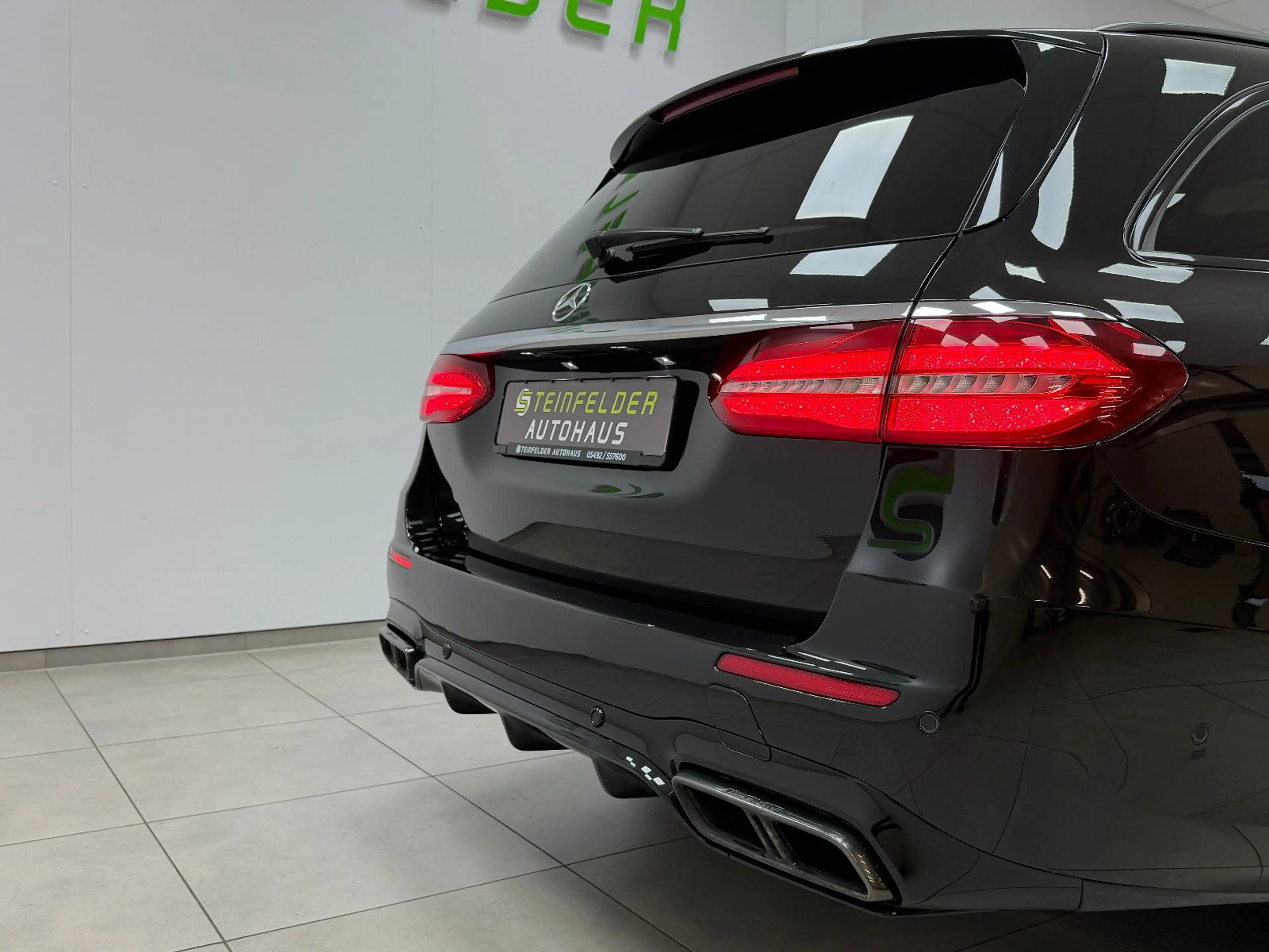 Mercedes-Benz E 63 AMG E 63 S AMG 4Matic / PANO / NIGHT / CARBON / 360° — photo 8