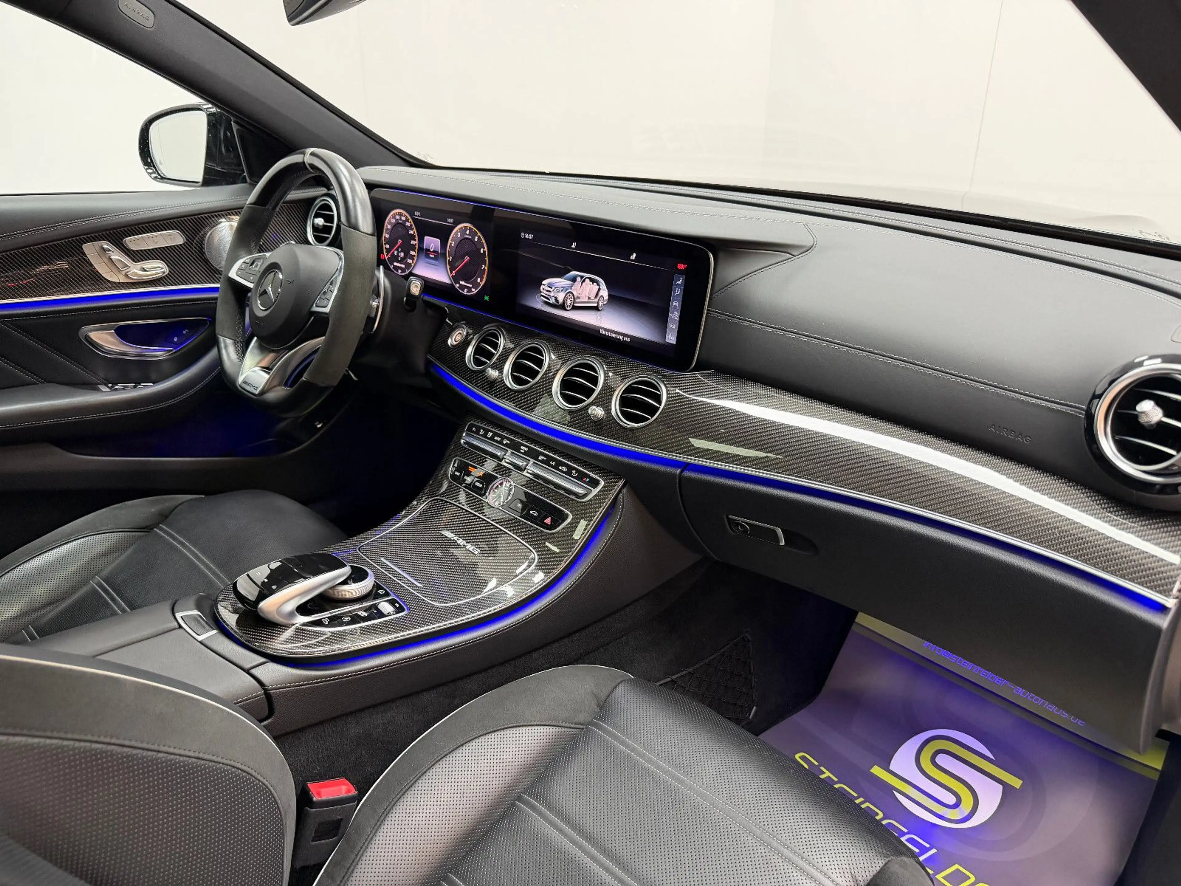 Mercedes-Benz E 63 AMG E 63 S AMG 4Matic / PANO / NIGHT / CARBON / 360° — photo 13