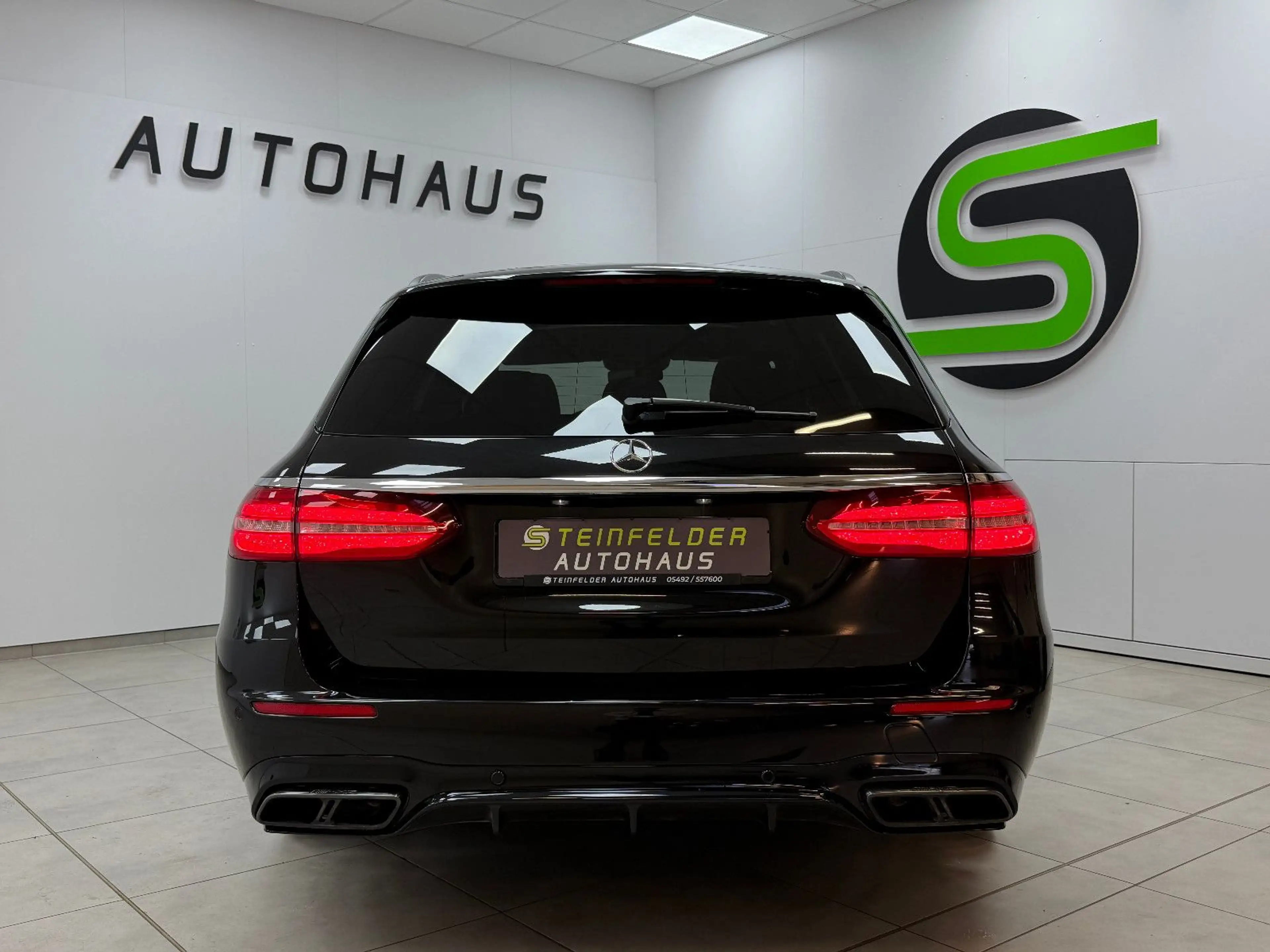 Mercedes-Benz E 63 AMG E 63 S AMG 4Matic / PANO / NIGHT / CARBON / 360° — photo 6