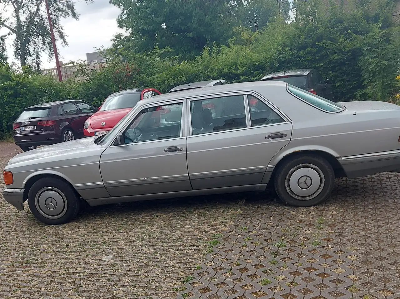 Mercedes-Benz 420 SEL, foto 1