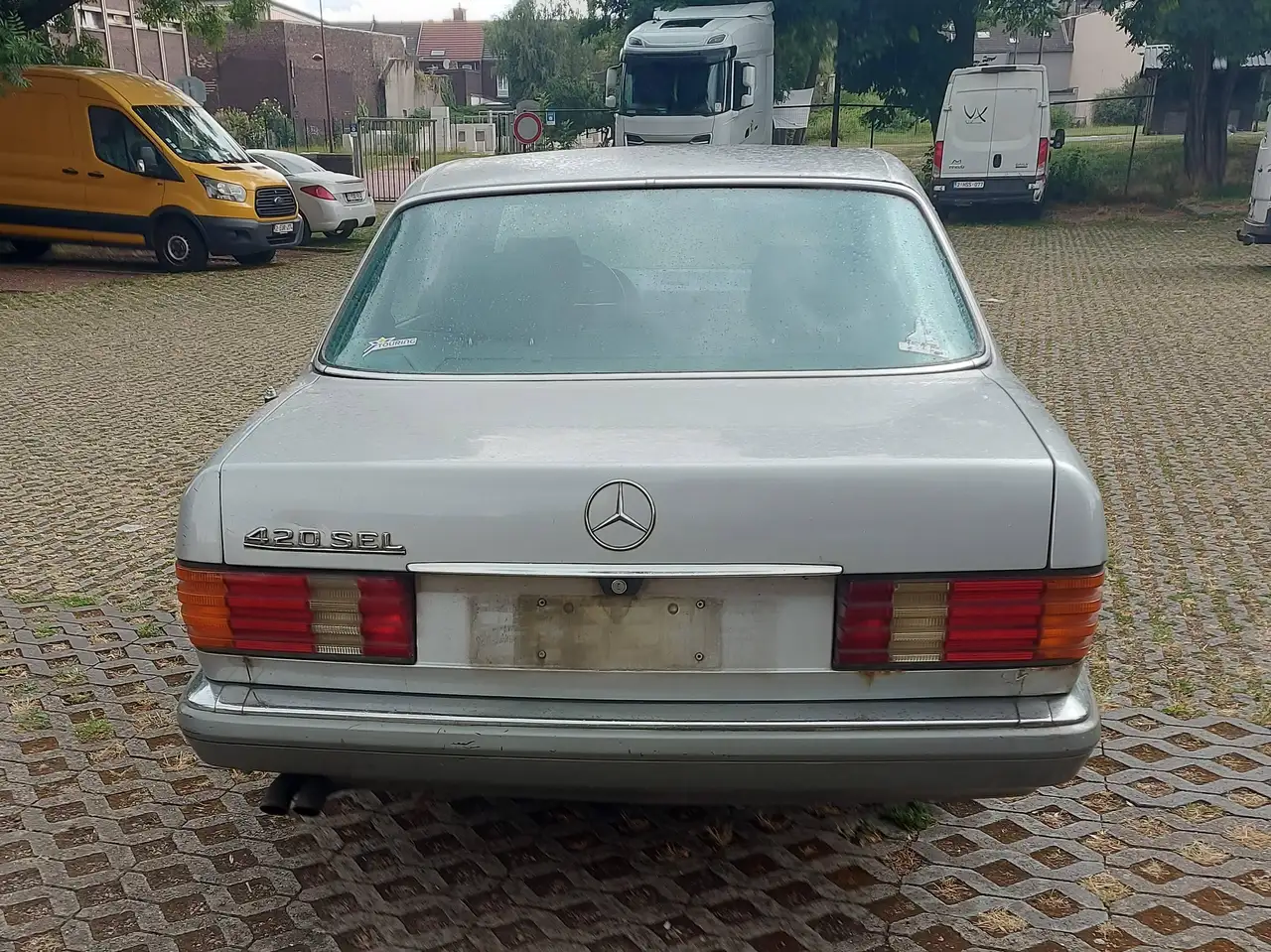 Mercedes-Benz 420 SEL, foto 4
