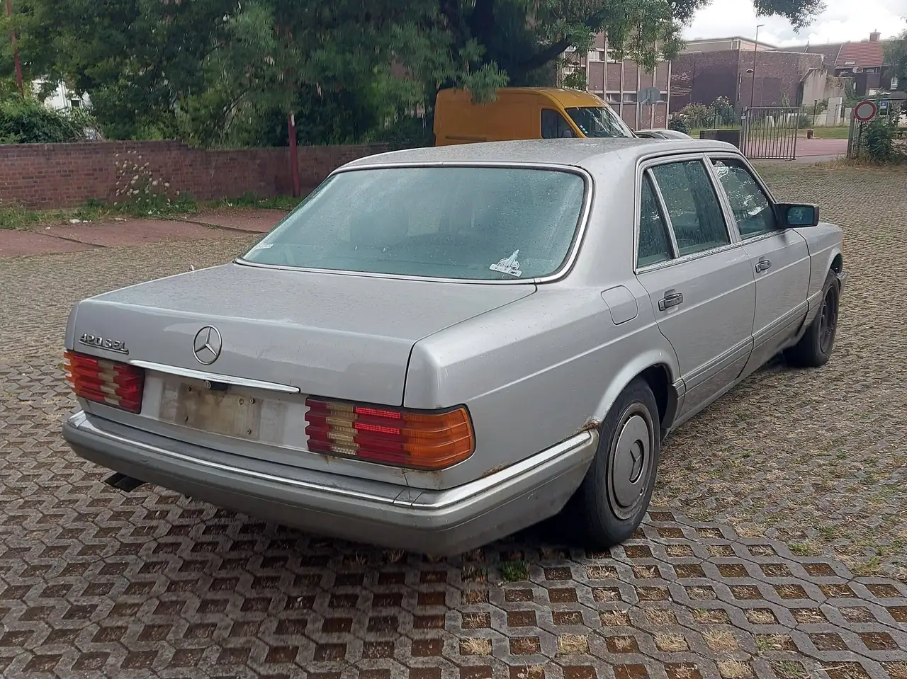 Mercedes-Benz 420 SEL, foto 5