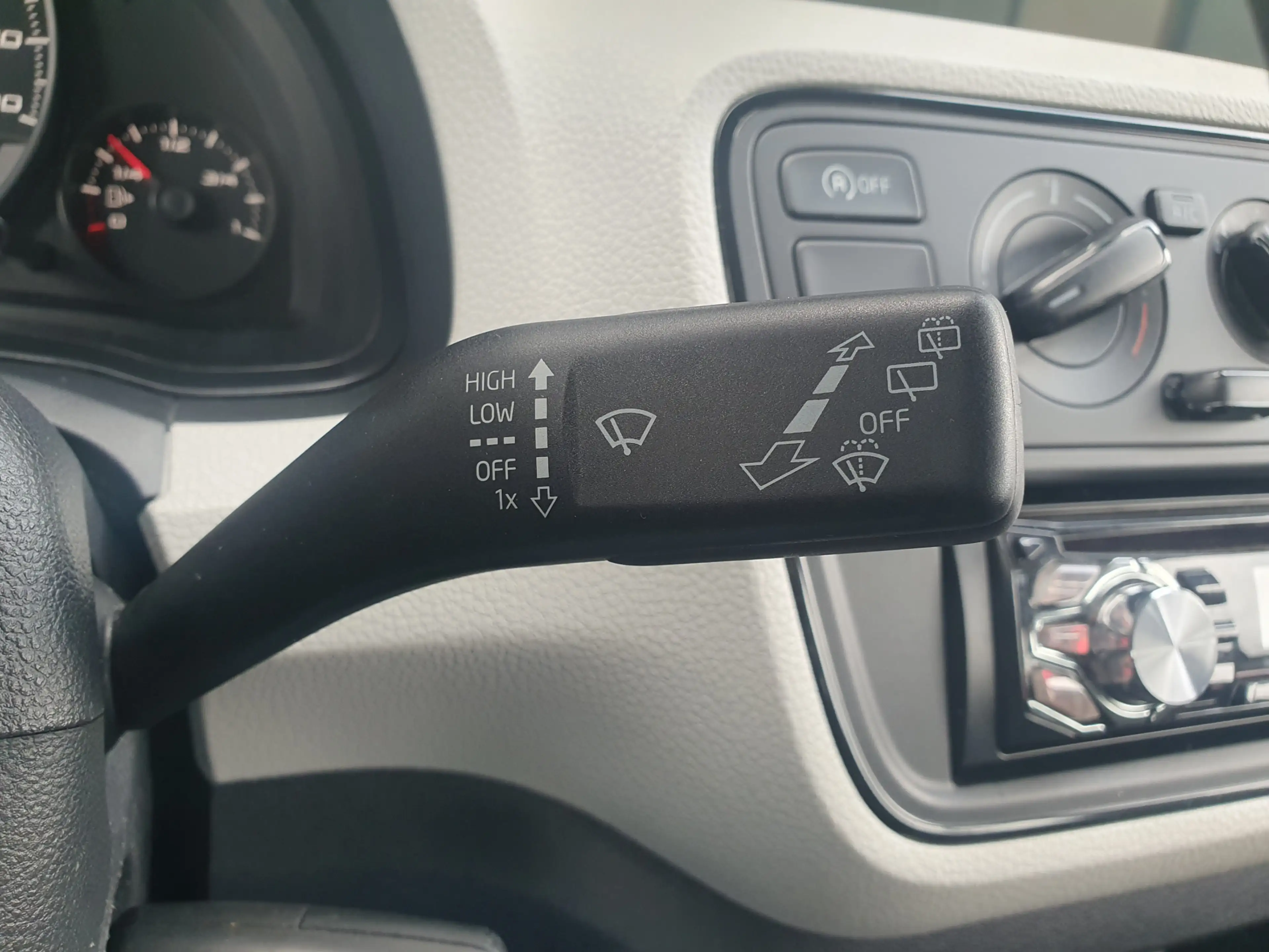 SEAT Mii 1.0 Style Dynamic AIRCO/EL.PAKKET . — photo 26